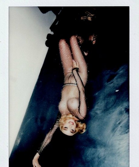 Kim Petras star sexy picture