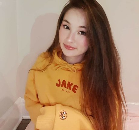 Tinakitten nudes model picture