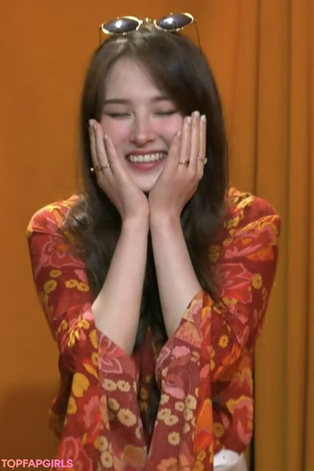 Tinakitten beautiful pornstar img