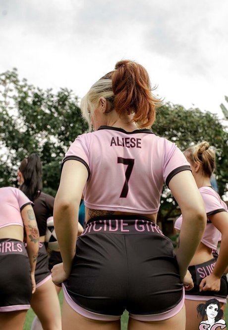 Aliese model porn gallery