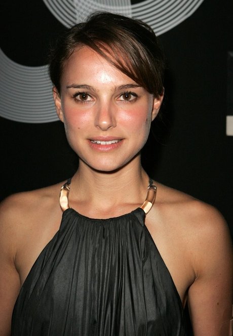 Natalie Portman star nude images