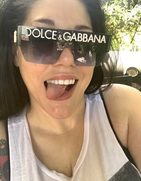 missleanalee star nude images