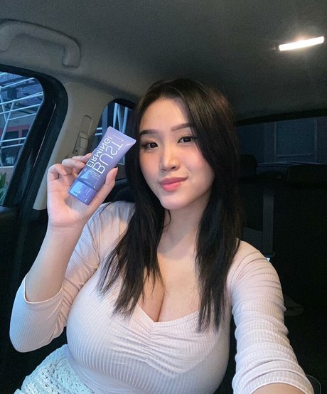 Anastasya Khosasih star nudes gallery