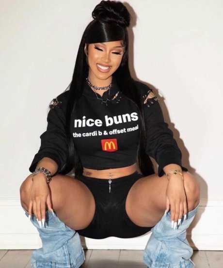 famous onlyfans beautiful images