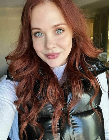 maitlandward pretty model photos