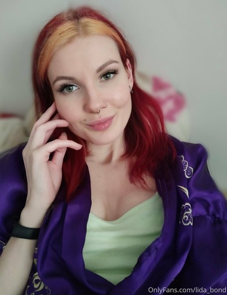 lida bond hd actress photos