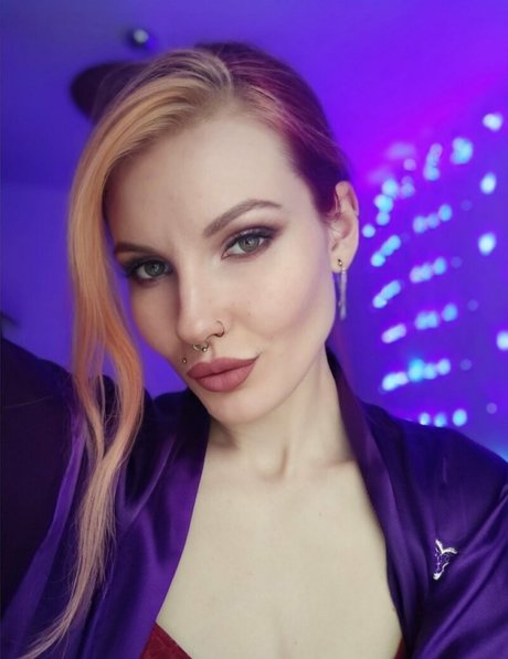 lida bond pornographic actress photo