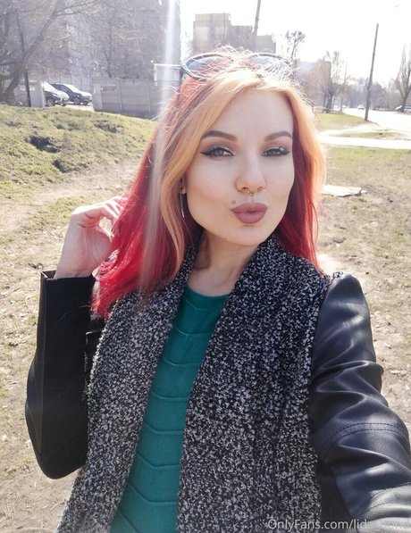 lida bond hot actress pictures