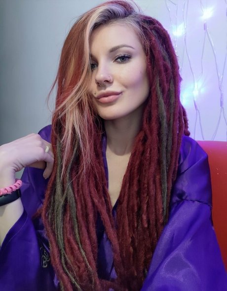 lida bond actress galleries