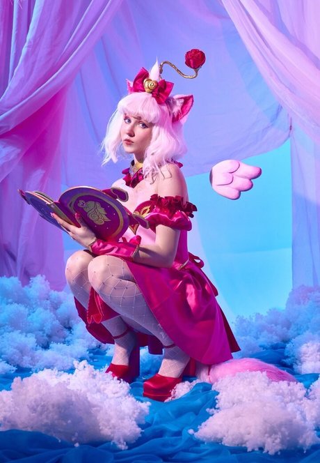 Kawaii Fox Tyan nude star images