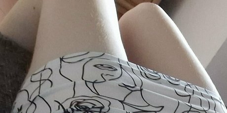 lenathegarbagecan model high quality images