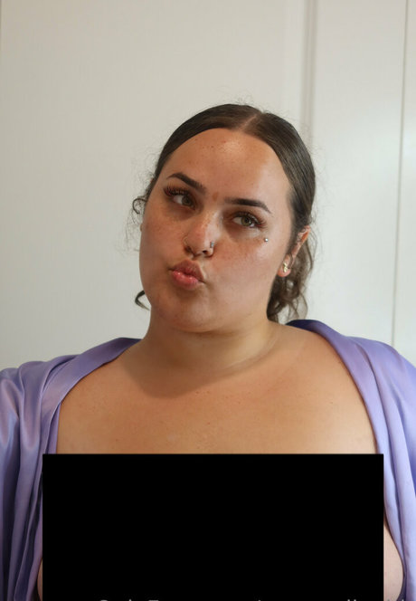 yummyliyahh hd model img