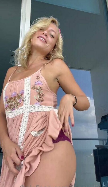 fancy lips naked actress images