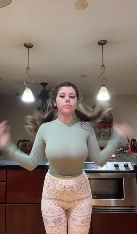 bethanylouwhoo model porn pics