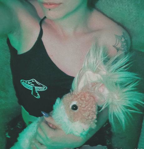 devilsbunni66 star exclusive images