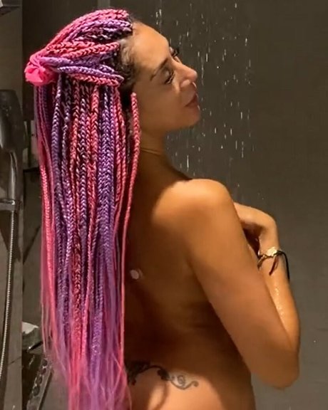 Jennelle Gordon hd pornstar pics