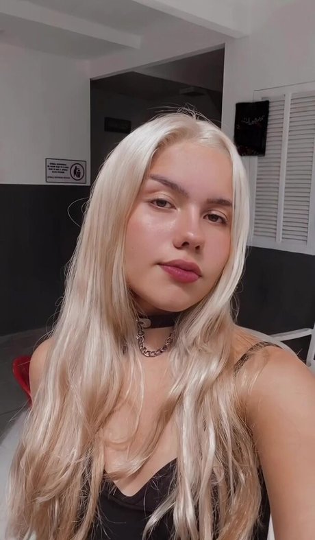 The daniii pornstar sexy pics