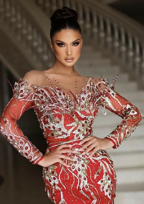 Oriola Marashi star erotic pics