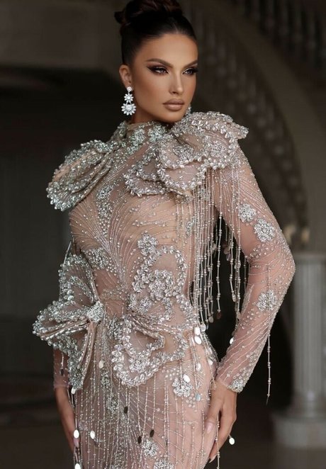 Oriola Marashi model photo