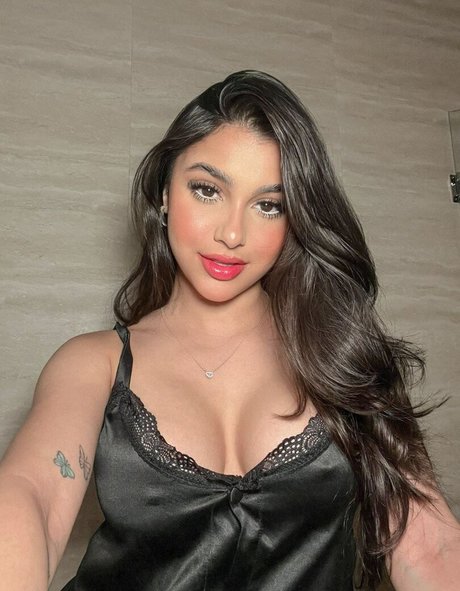 Valeria Carruyo model erotic archive