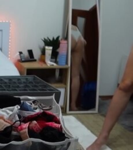 Mary Lvk star sexy photos