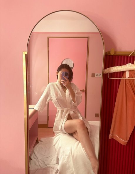 Fanfan naked model galleries