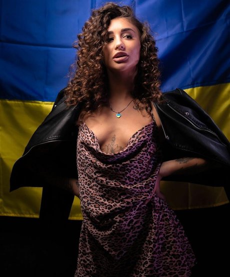 Marina Rebediuk model hd images