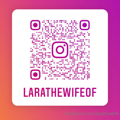larathewife exclusive actress photo