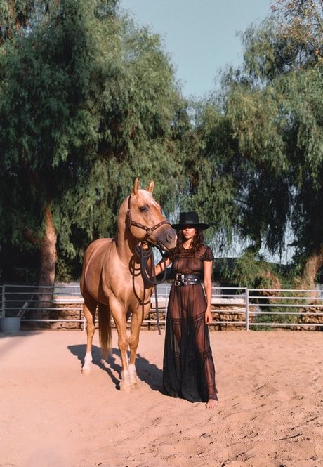 Natalie Jayne Roser pornstar image