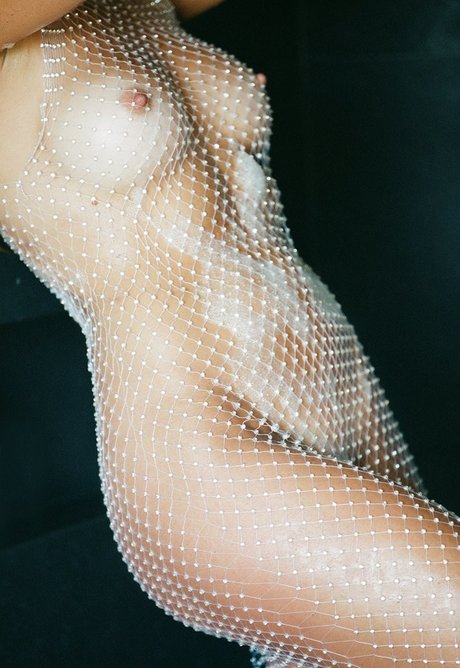 Natalie Jayne Roser perfect star picture