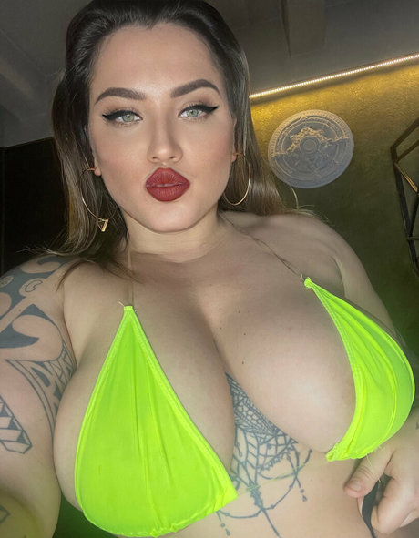 SwagRussianPanda erotic model pic