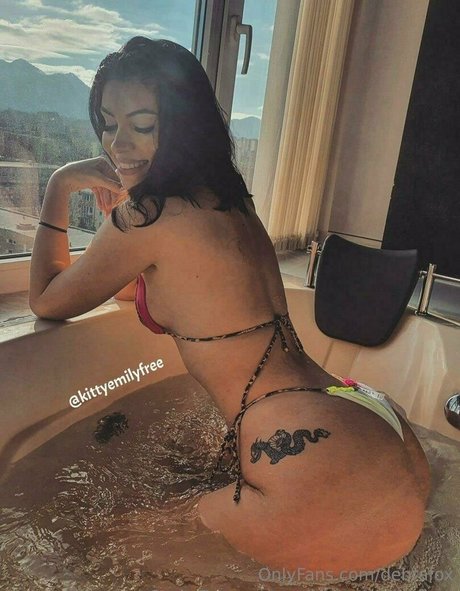 debrafox pornstar naked pic