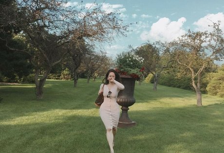 Dajinism free actress pics