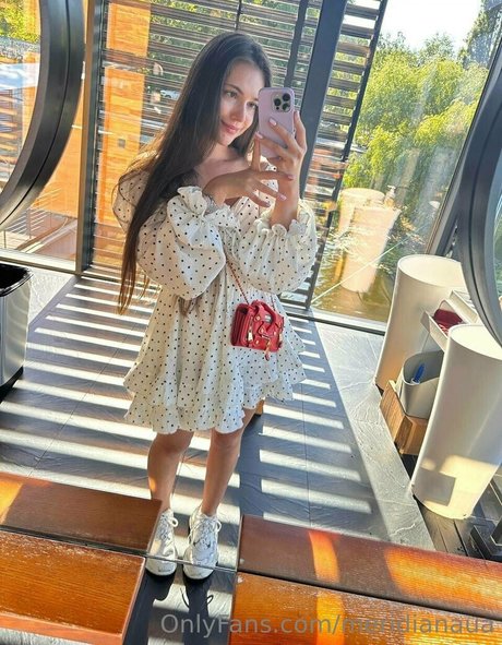 meridianaua model xxx galleries