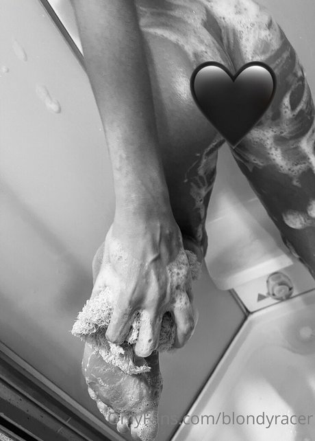 julia graff free high quality model pics