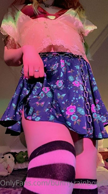 bunny rainbow69 model top picture