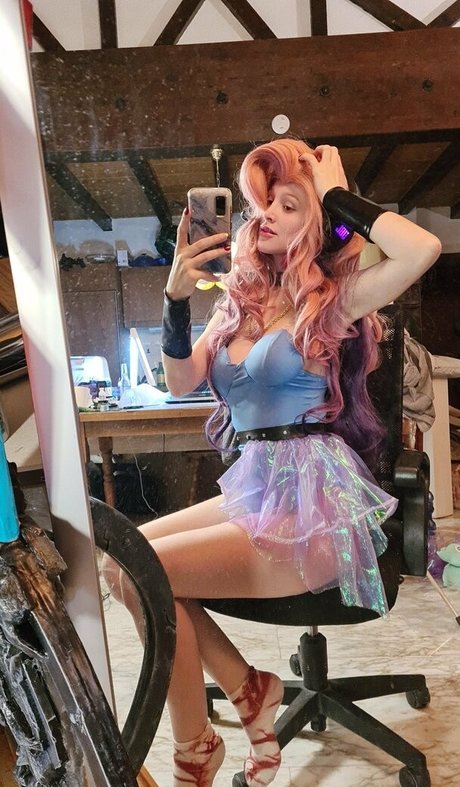 liiensue porn model image