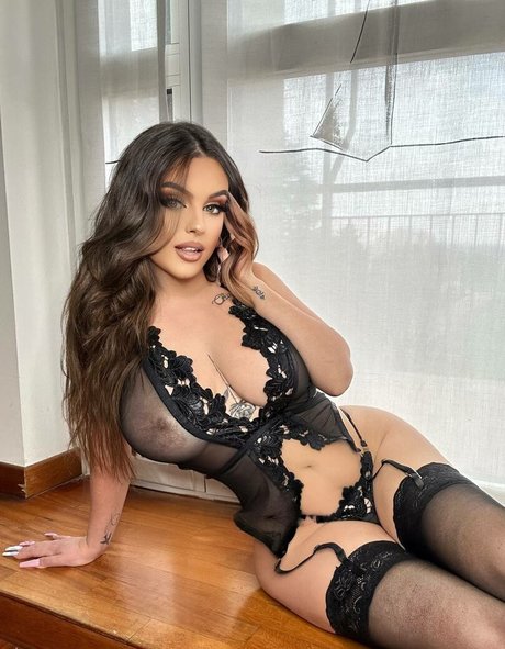 Abisssh hot star image