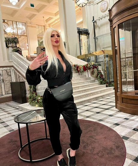 addashemale hd actress pictures