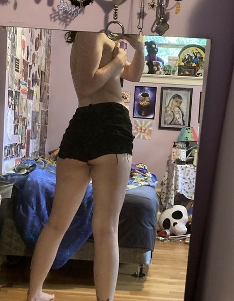 Maskedmouththrowaway U model sexy photos