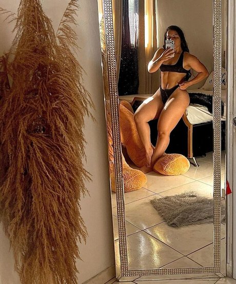 batista steph nude model gallery