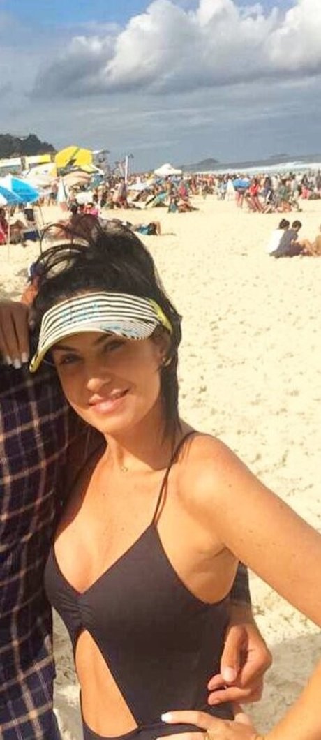 Larissa Erthal model beautiful img