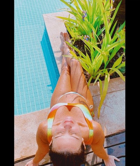 Larissa Erthal nice actress image