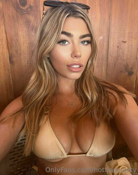 hottiesociety hd star img