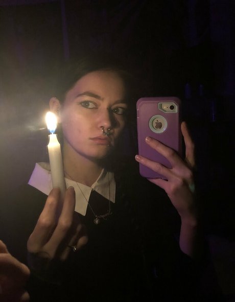 peacheyscreams perfect actress img