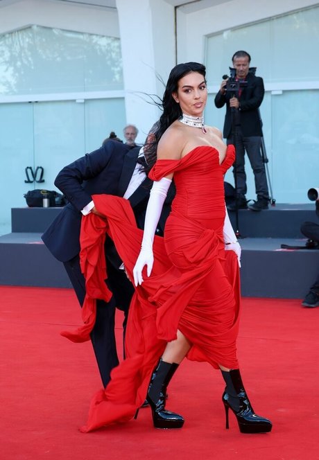 Georgina Rodriguez model sexy archive