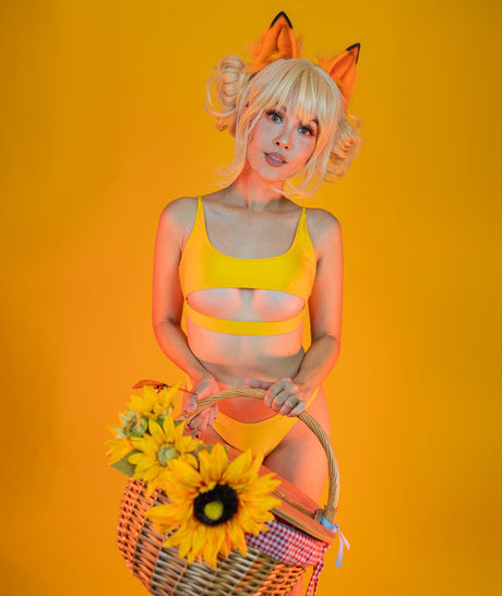 HendoArt high quality actress pic