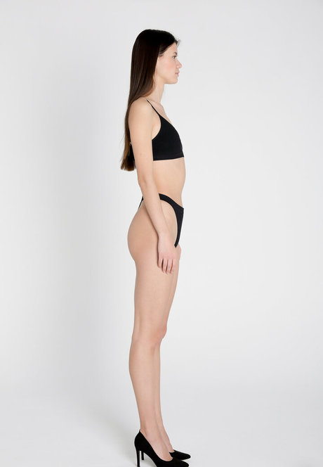 Evelin model hot pics