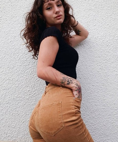 Deeperse pornstar adult img