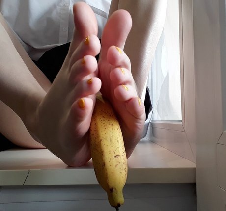 _cleo strio_ beautiful actress pictures